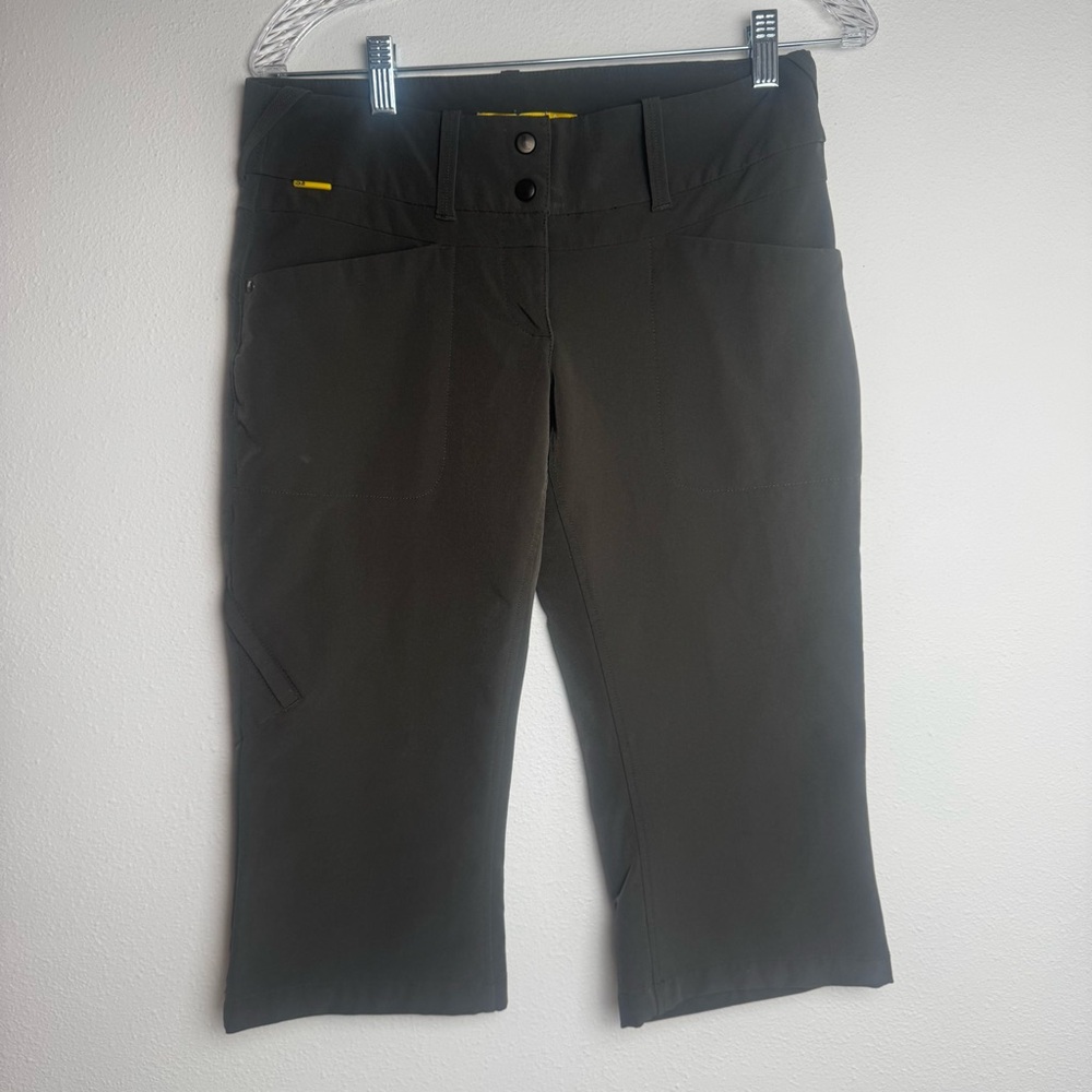 Lole Green Capri Pants sport Athletic